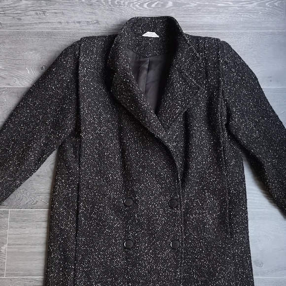 Boxy Wool Coat - Picture 4 of 7